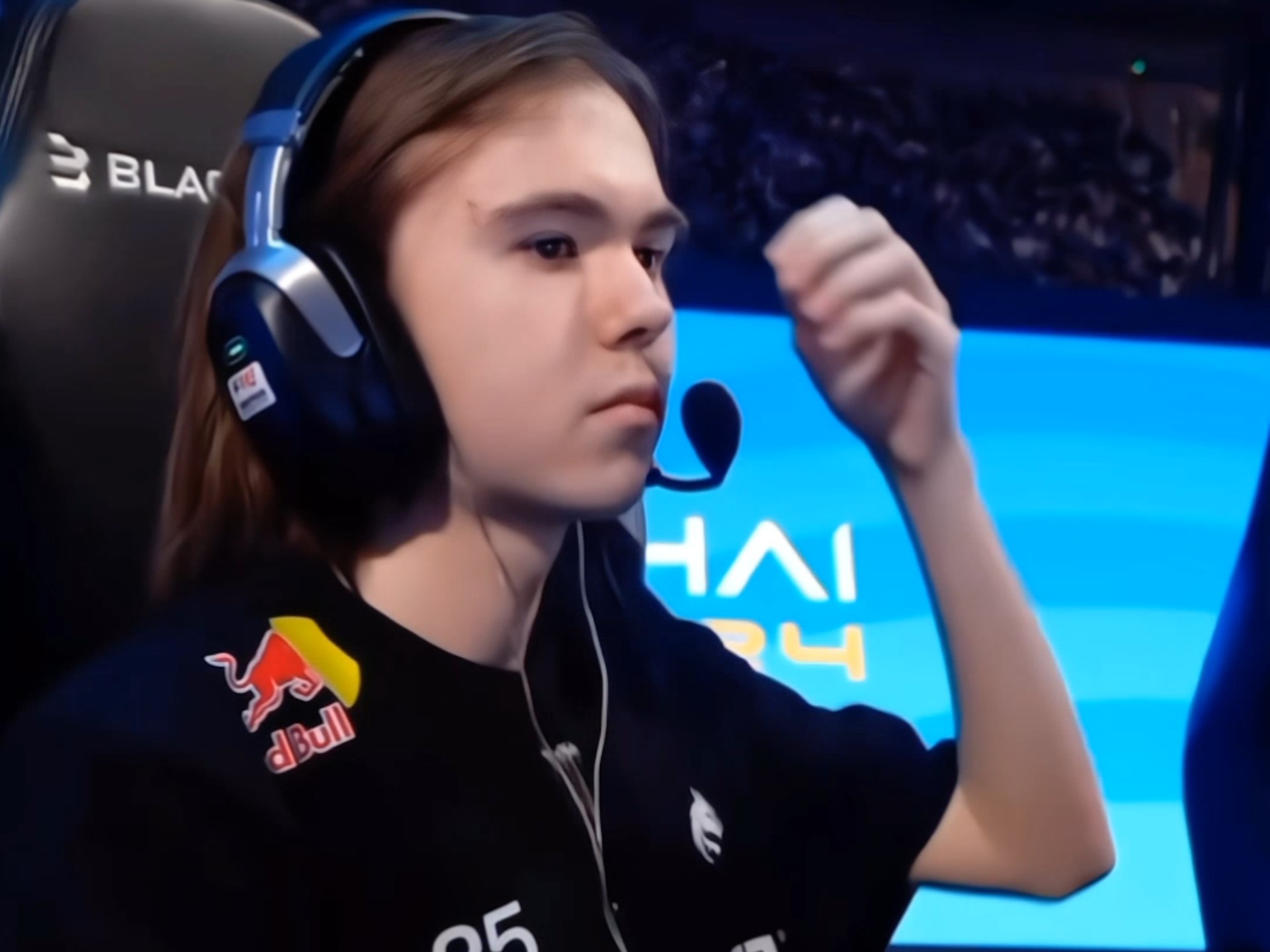 还多次吸引 还多次吸引